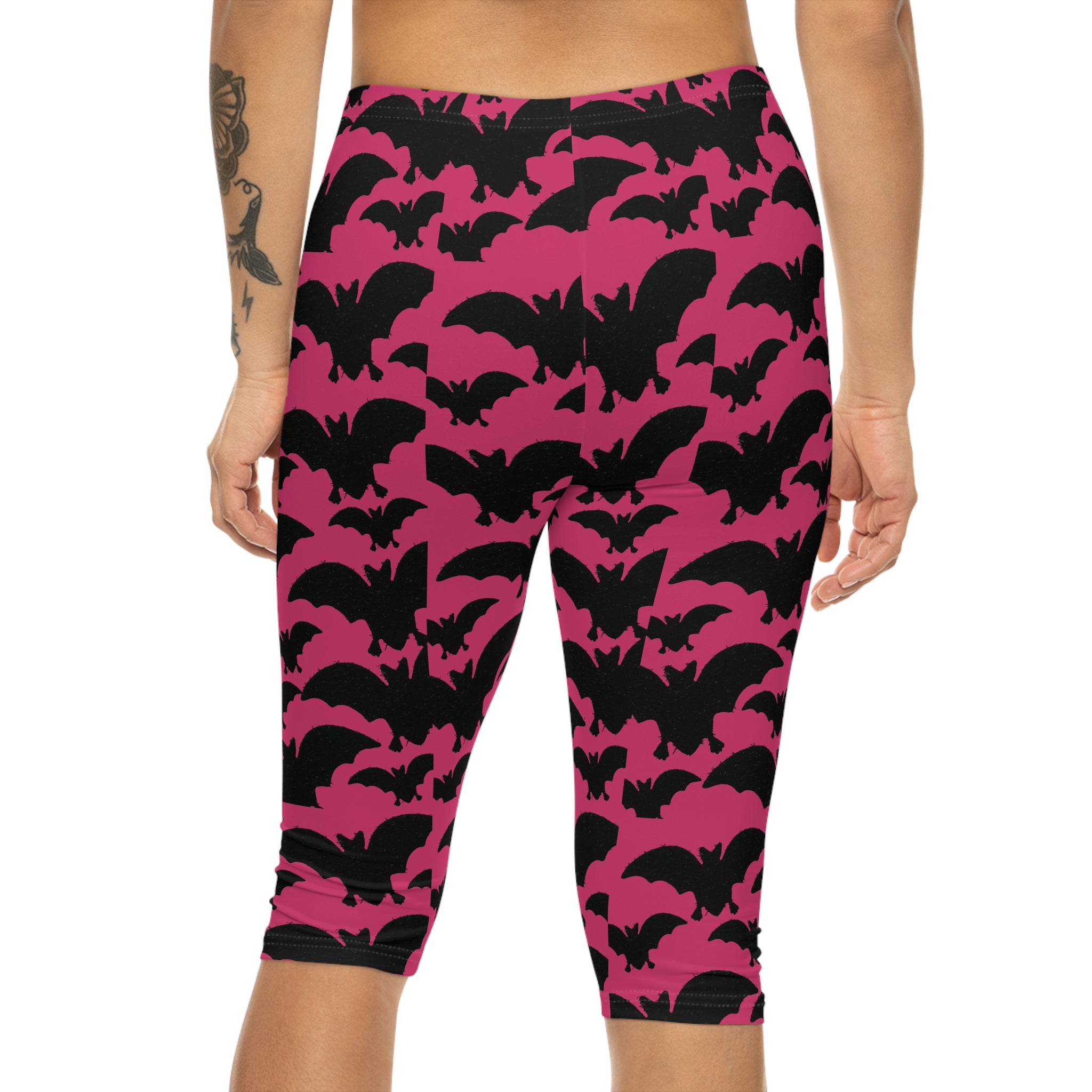 Pink Bat Pattern Capri Leggings — Halloween Gothic Crop Pants