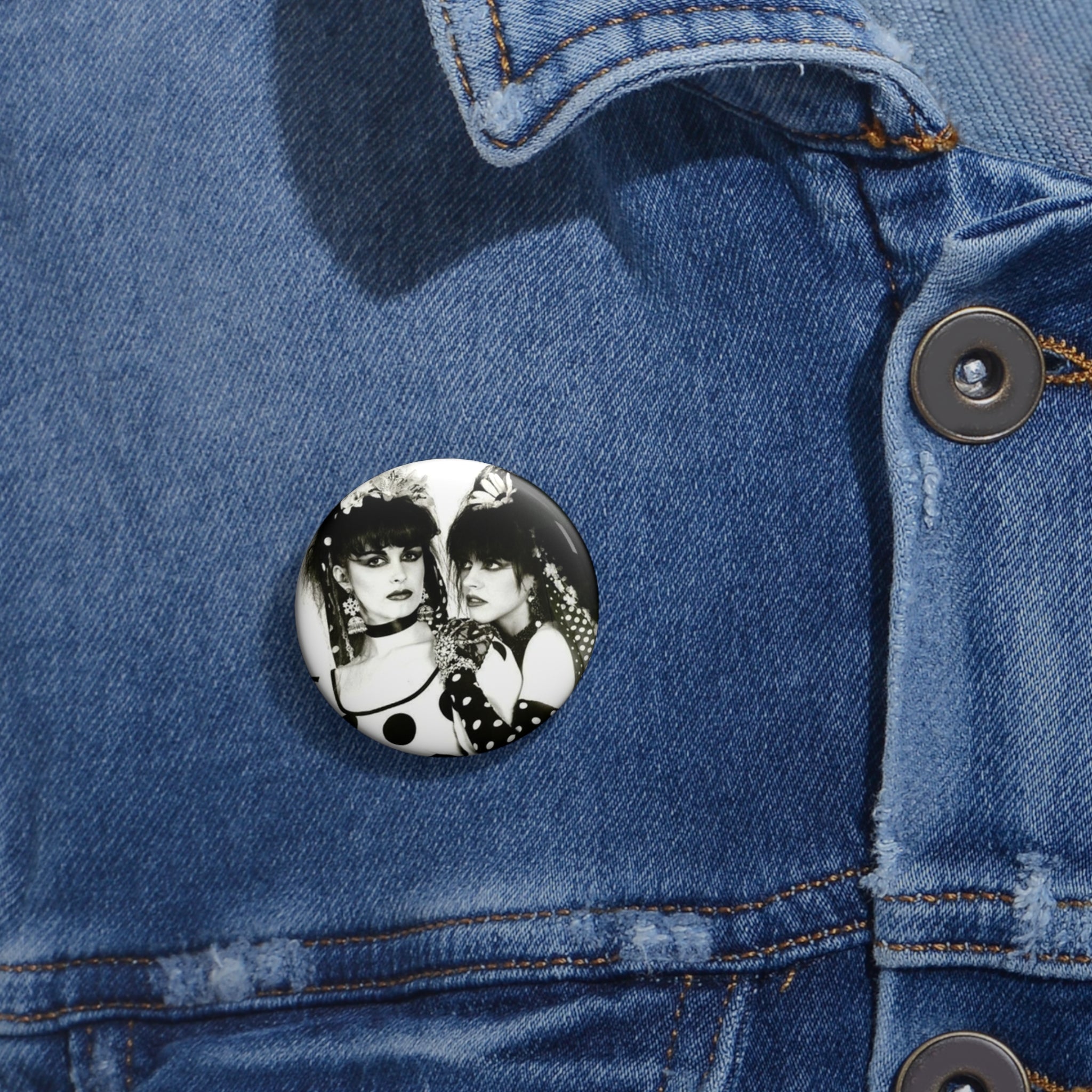Strawberry Pin